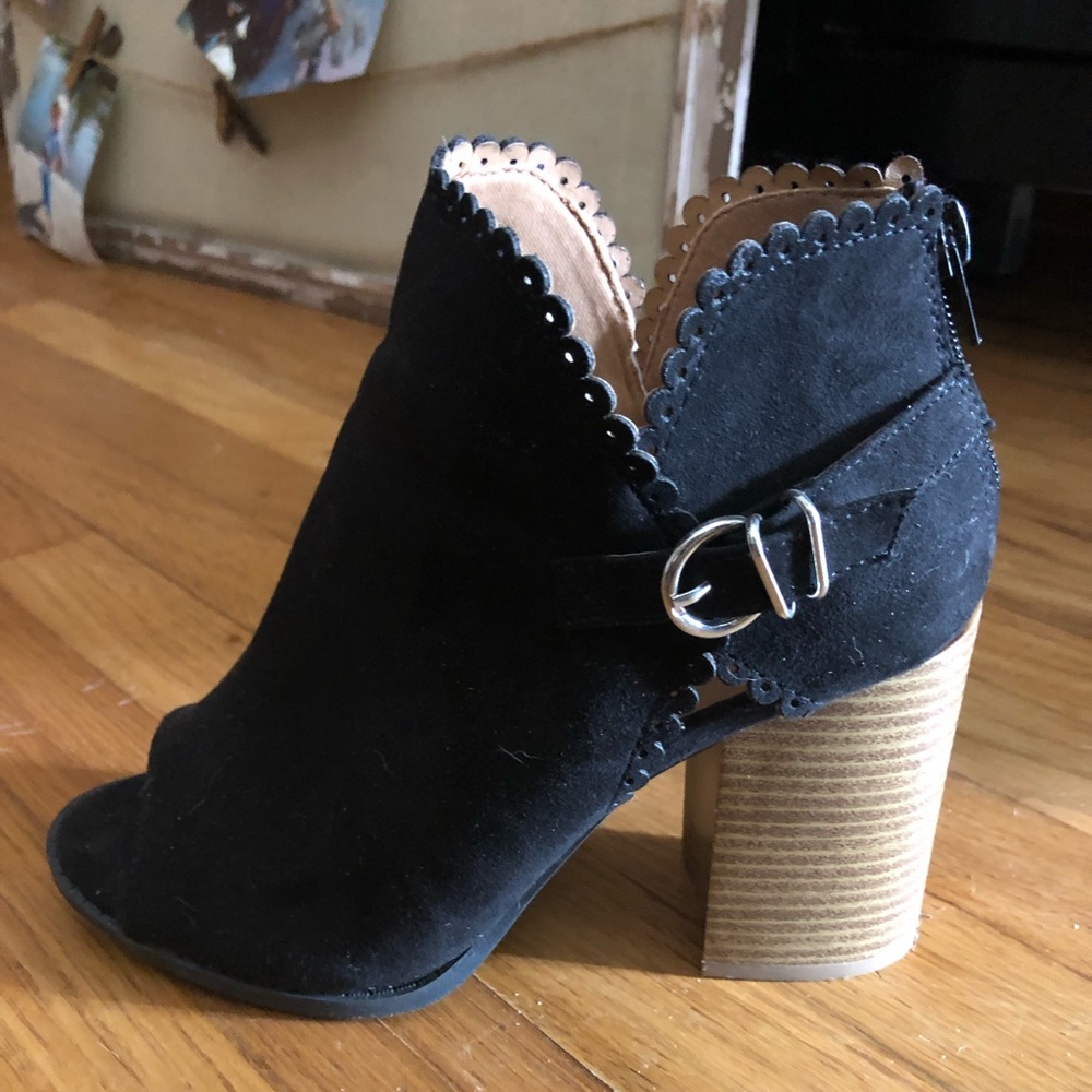 Black open toe heels with buckle